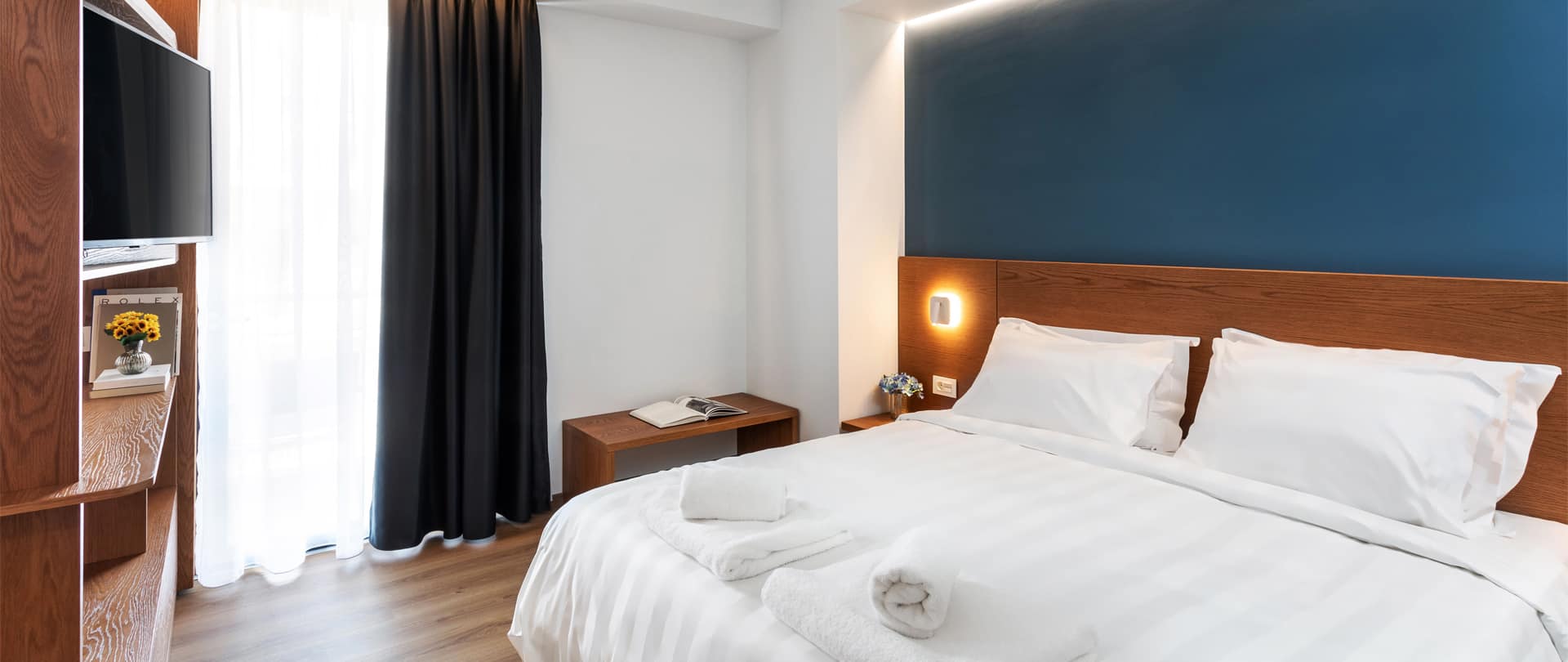 Dayshotel Junior Suite Balcony Slider 02